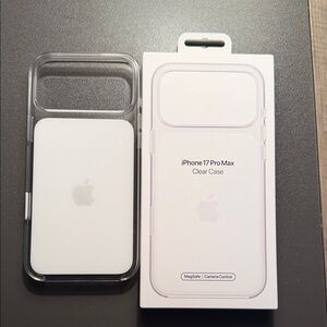 Apple iPhone 17 Pro Max Clear Case - with box